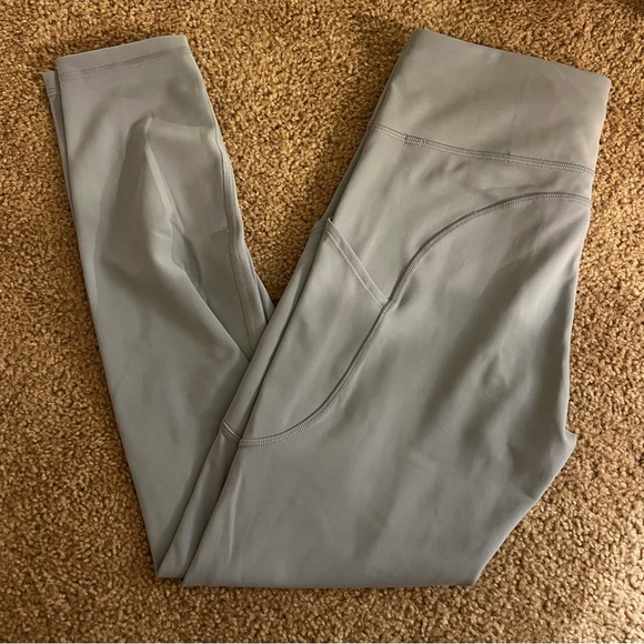 Lululemon Wunder Train High Rise Tight with Pockets - Picture 3 of 6